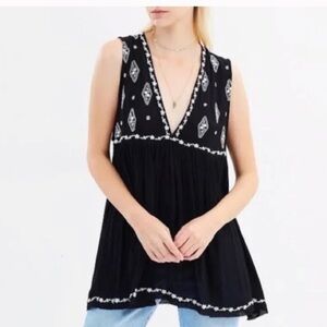 Free People | NWTs Diamond Embroidered Tunic Boho Top Size XS